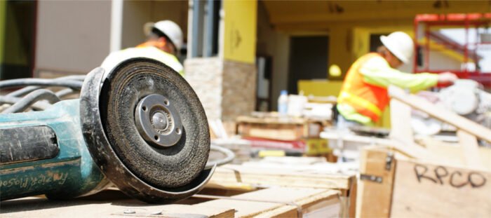 jak zapobiegać kradzieży narzędzi budowlanych